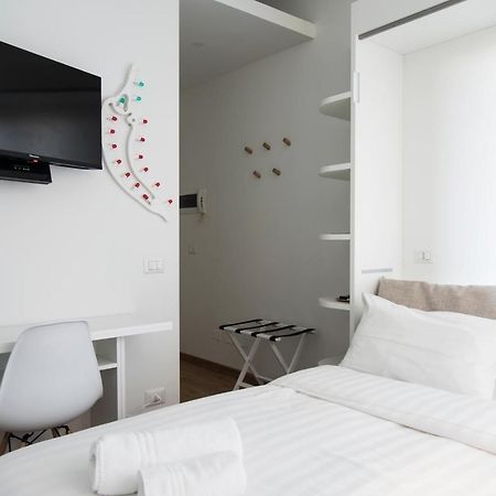 Youhosty - Sciesa 1 Milano Dış mekan fotoğraf